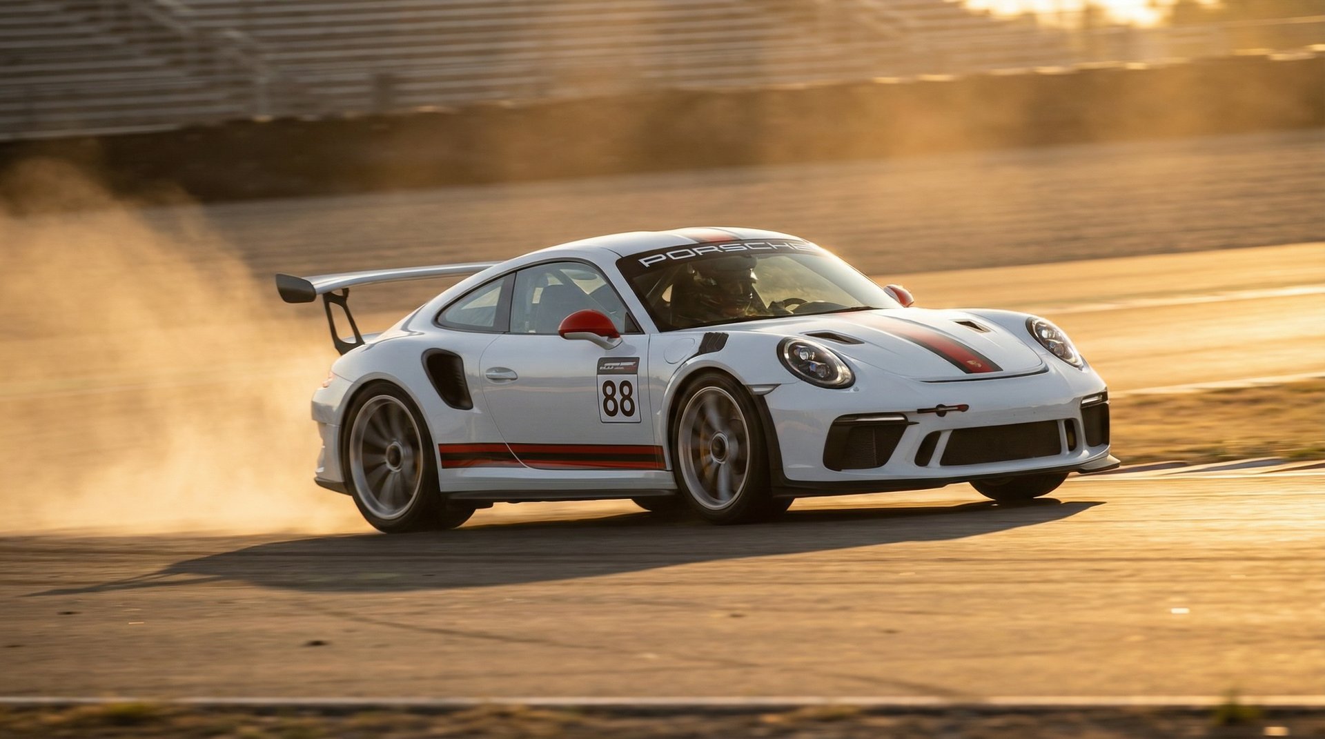 17c一起草摩托车视频